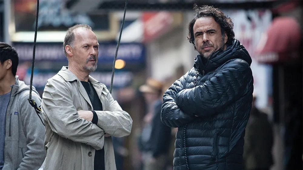 Michael Keaton and Alejandro G. Iñárritu in Birdman or (The Unexpected Virtue of Ignorance) (2014)