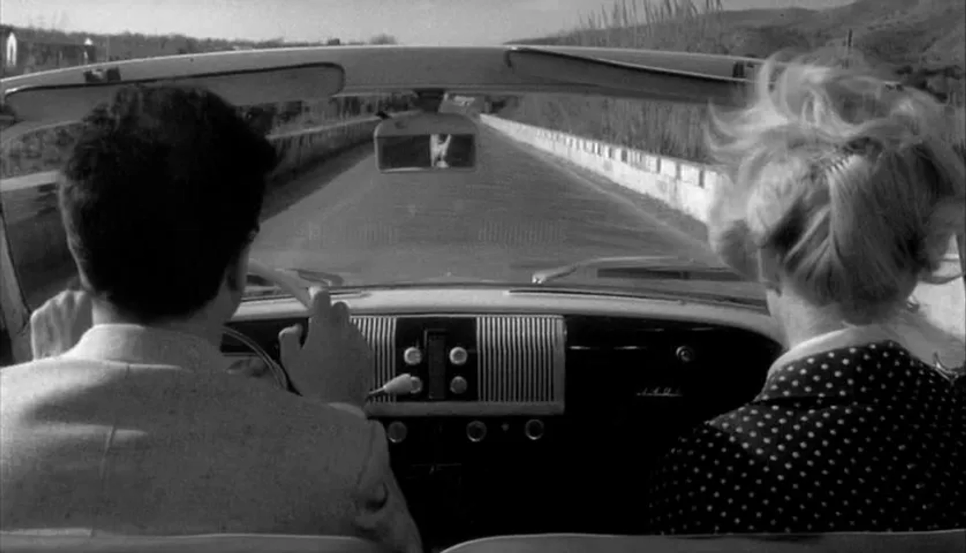 Gabriele Ferzetti and Monica Vitti in L'Avventura (1960)