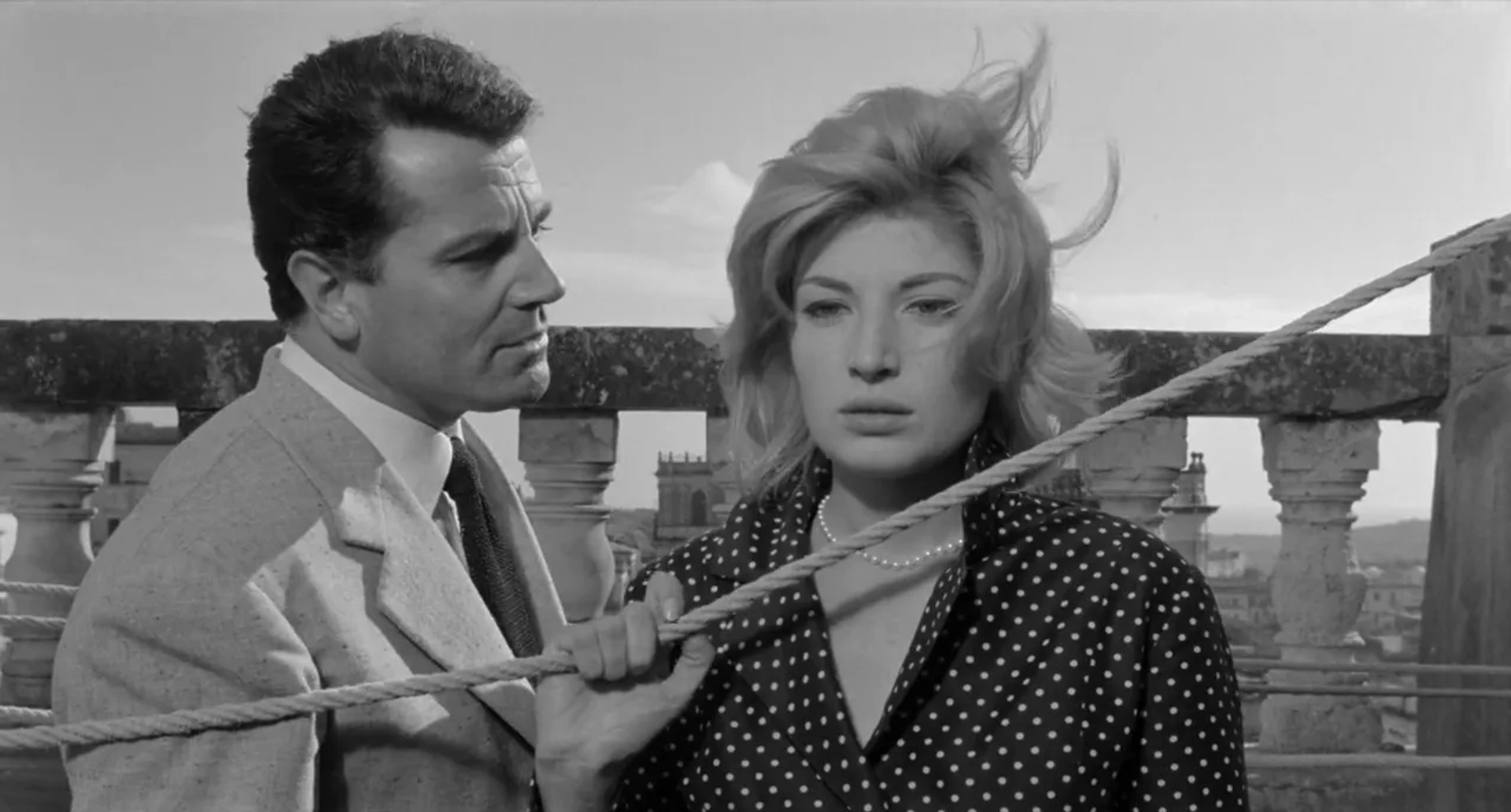 Gabriele Ferzetti and Monica Vitti in L'Avventura (1960)