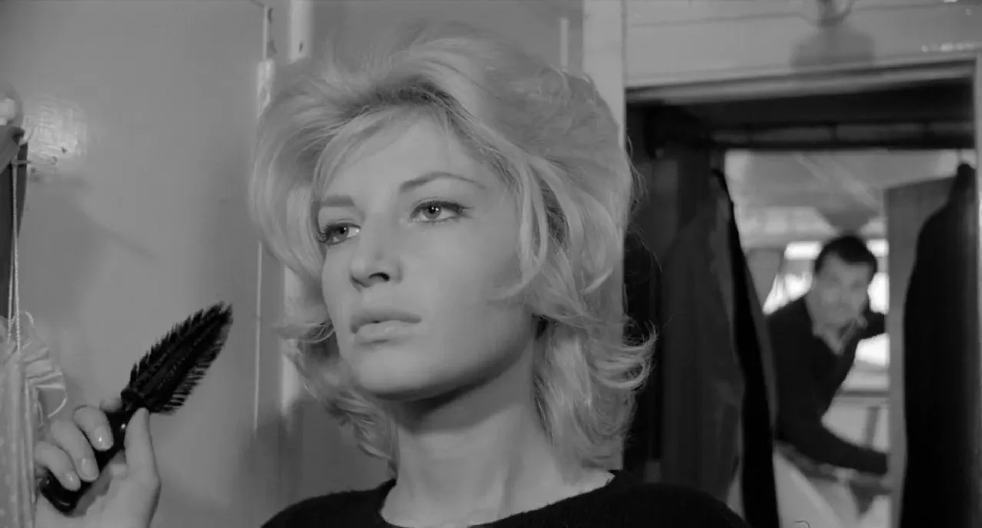 Gabriele Ferzetti and Monica Vitti in L'Avventura (1960)