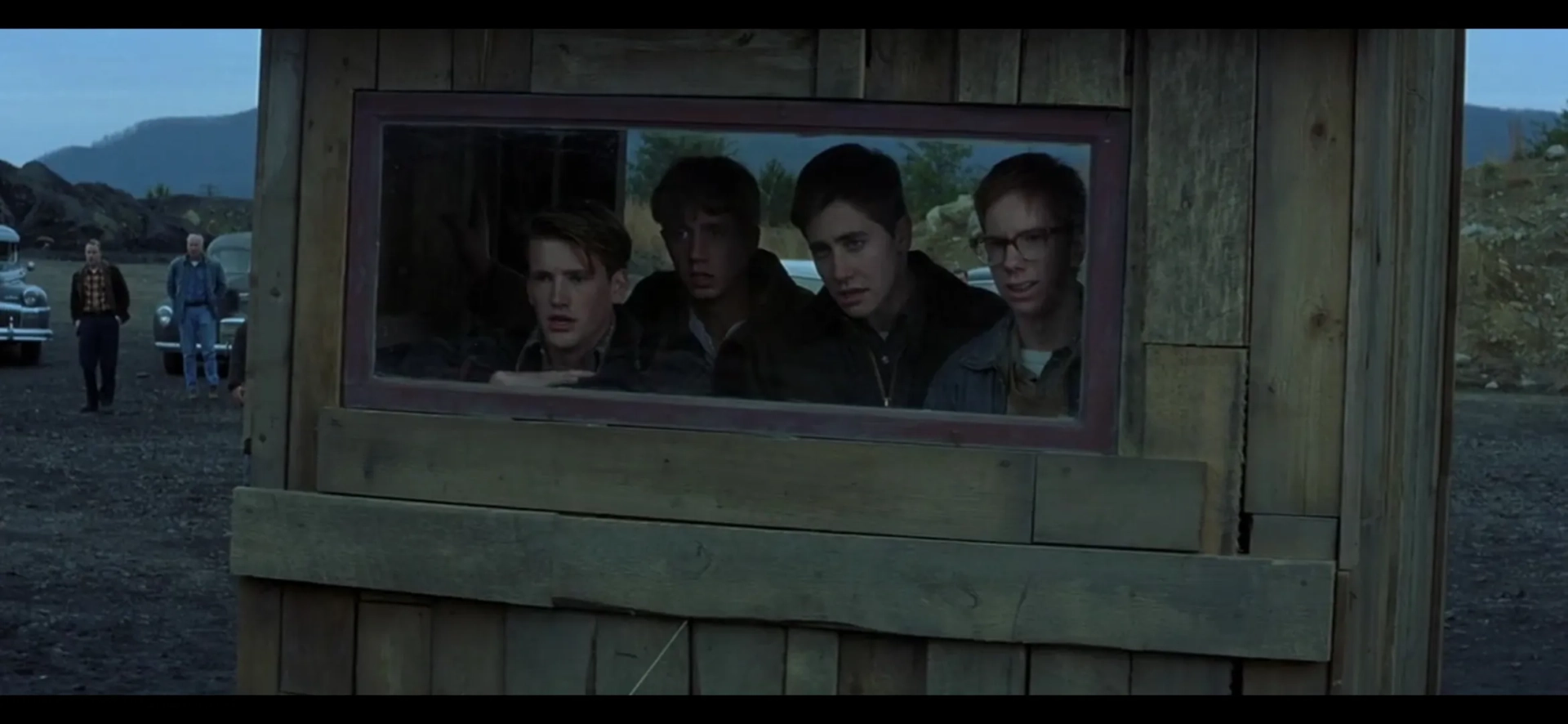 William Lee Scott, Jake Gyllenhaal, Chad Lindberg, and Chris Owen in October Sky (1999)