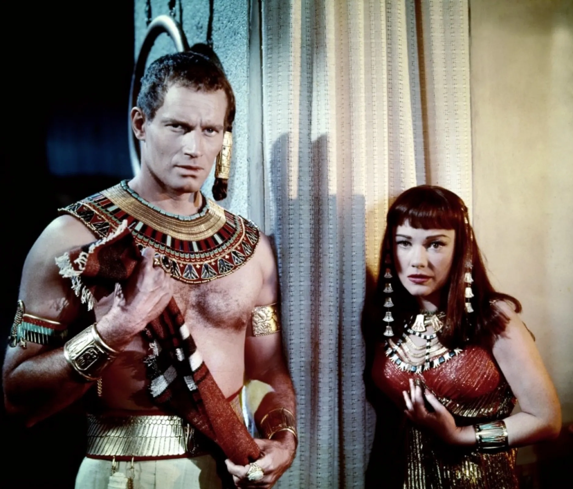 Charlton Heston and Anne Baxter in The Ten Commandments (1956)