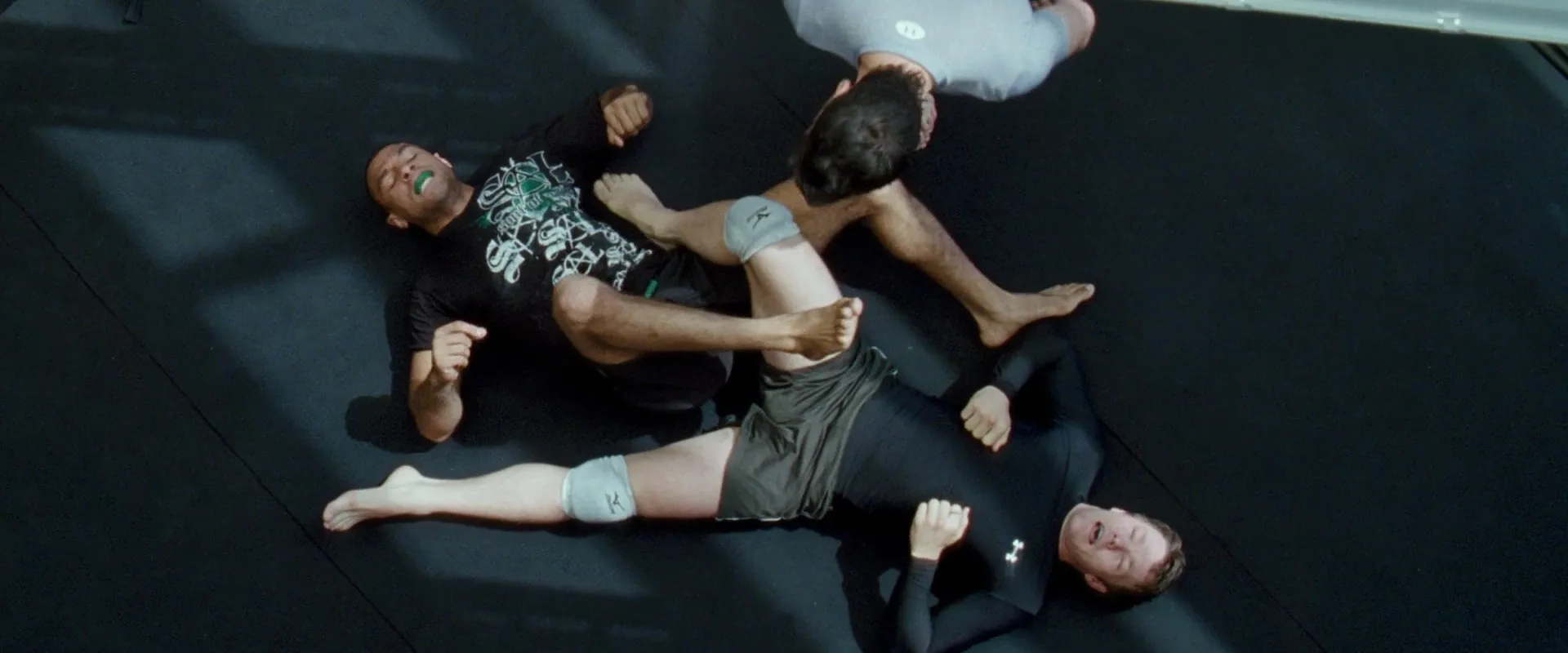 Joel Edgerton and Frank Grillo in Warrior (2011)