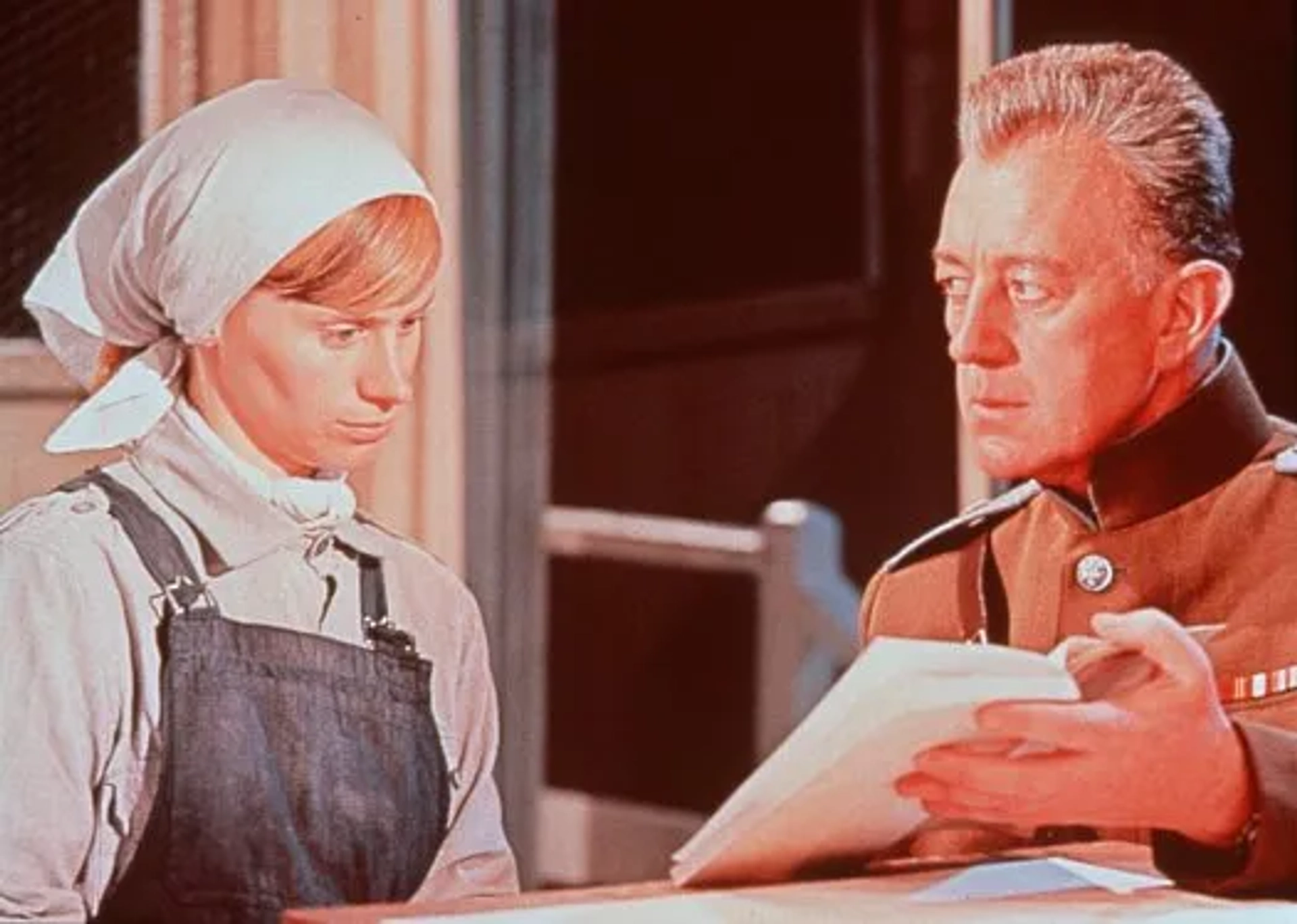 Alec Guinness and Rita Tushingham in Doctor Zhivago (1965)