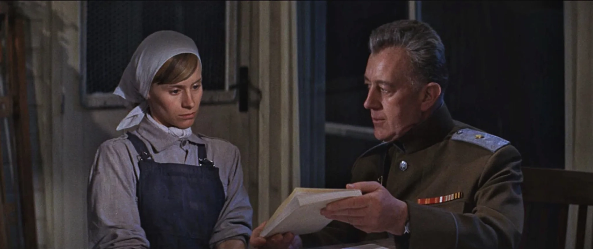 Alec Guinness and Rita Tushingham in Doctor Zhivago (1965)