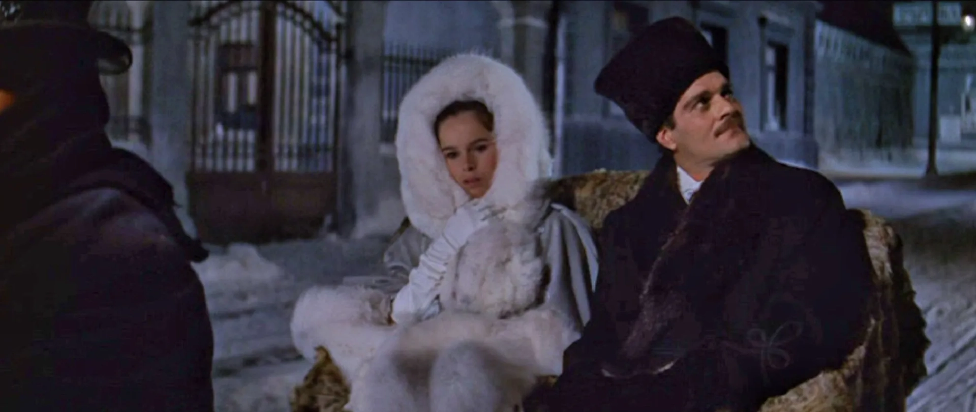 Geraldine Chaplin and Omar Sharif in Doctor Zhivago (1965)