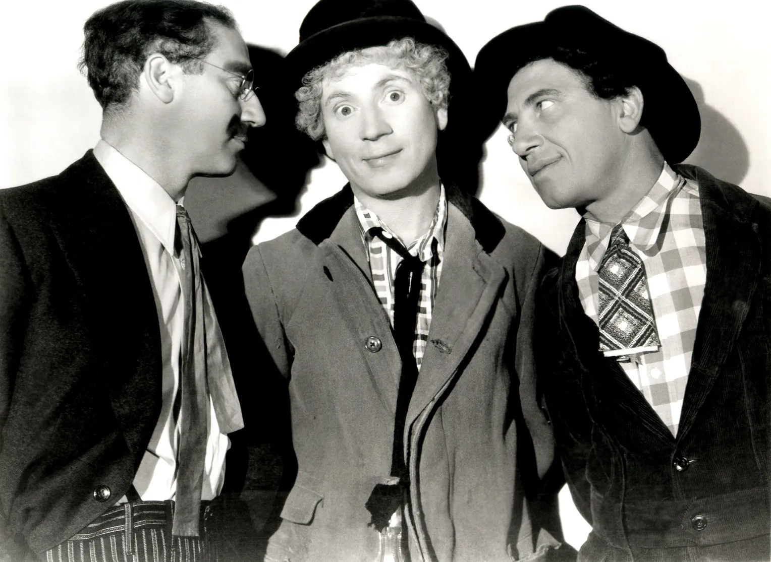 Groucho Marx, Chico Marx, Harpo Marx, and The Marx Brothers in A Night at the Opera (1935)