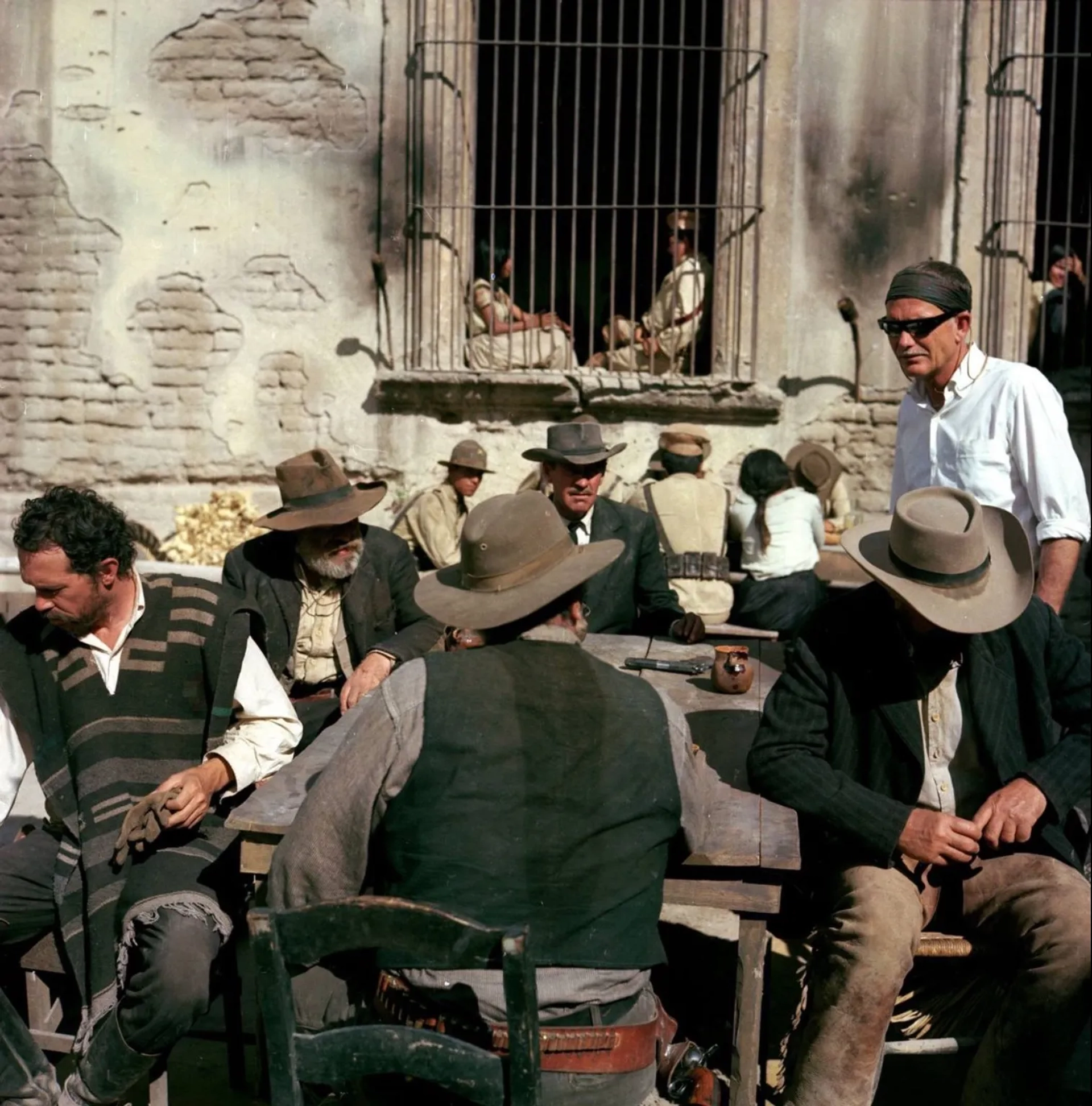 William Holden, Ernest Borgnine, Sam Peckinpah, Ben Johnson, Edmond O'Brien, and Warren Oates in The Wild Bunch (1969)