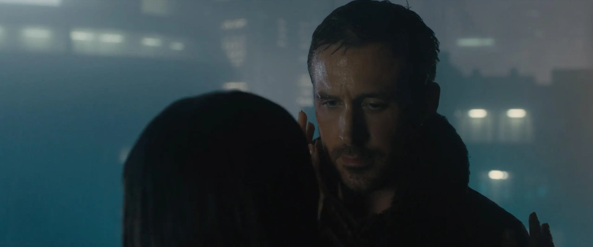 Ryan Gosling and Ana de Armas in Blade Runner 2049 (2017)