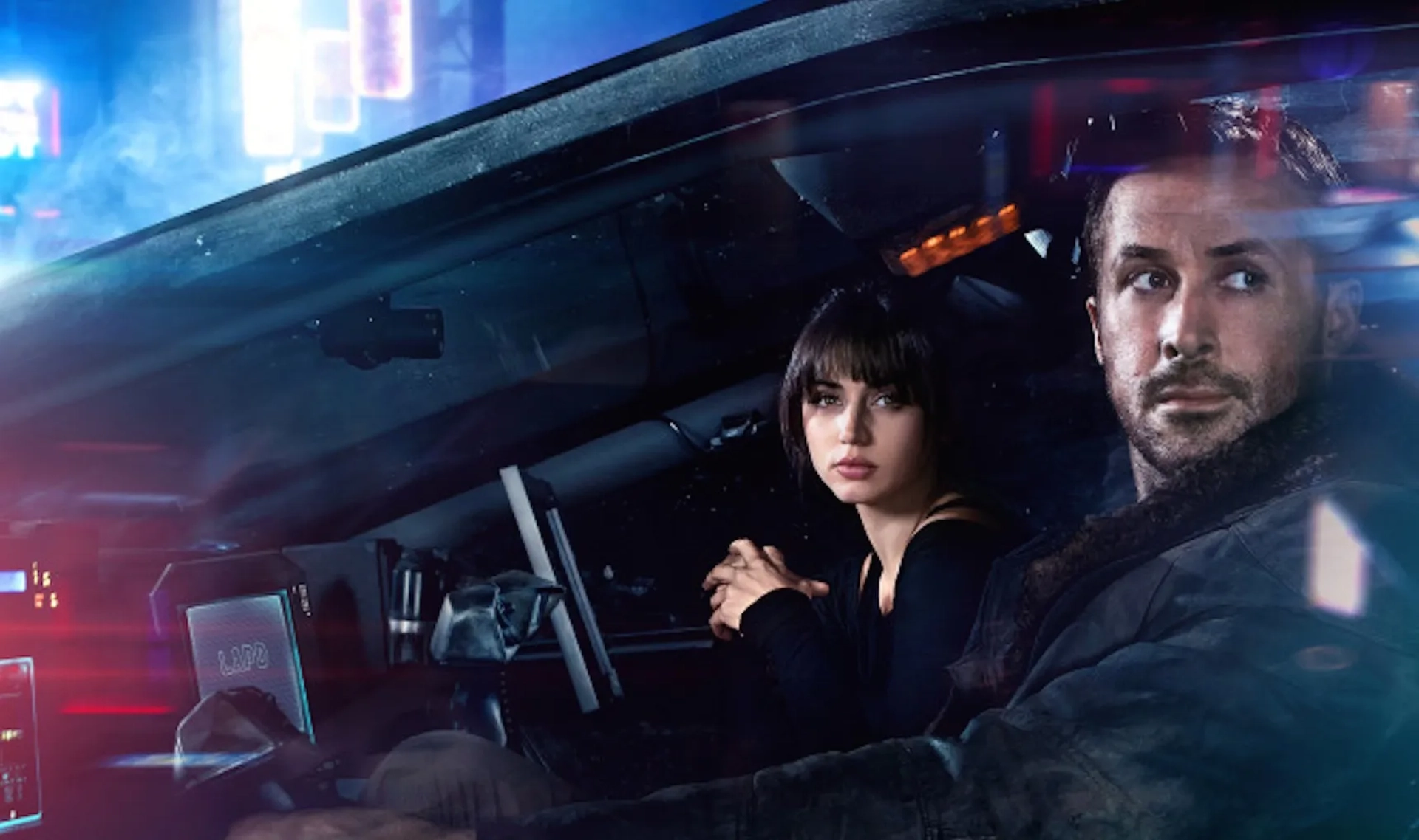 Ryan Gosling and Ana de Armas in Blade Runner 2049 (2017)