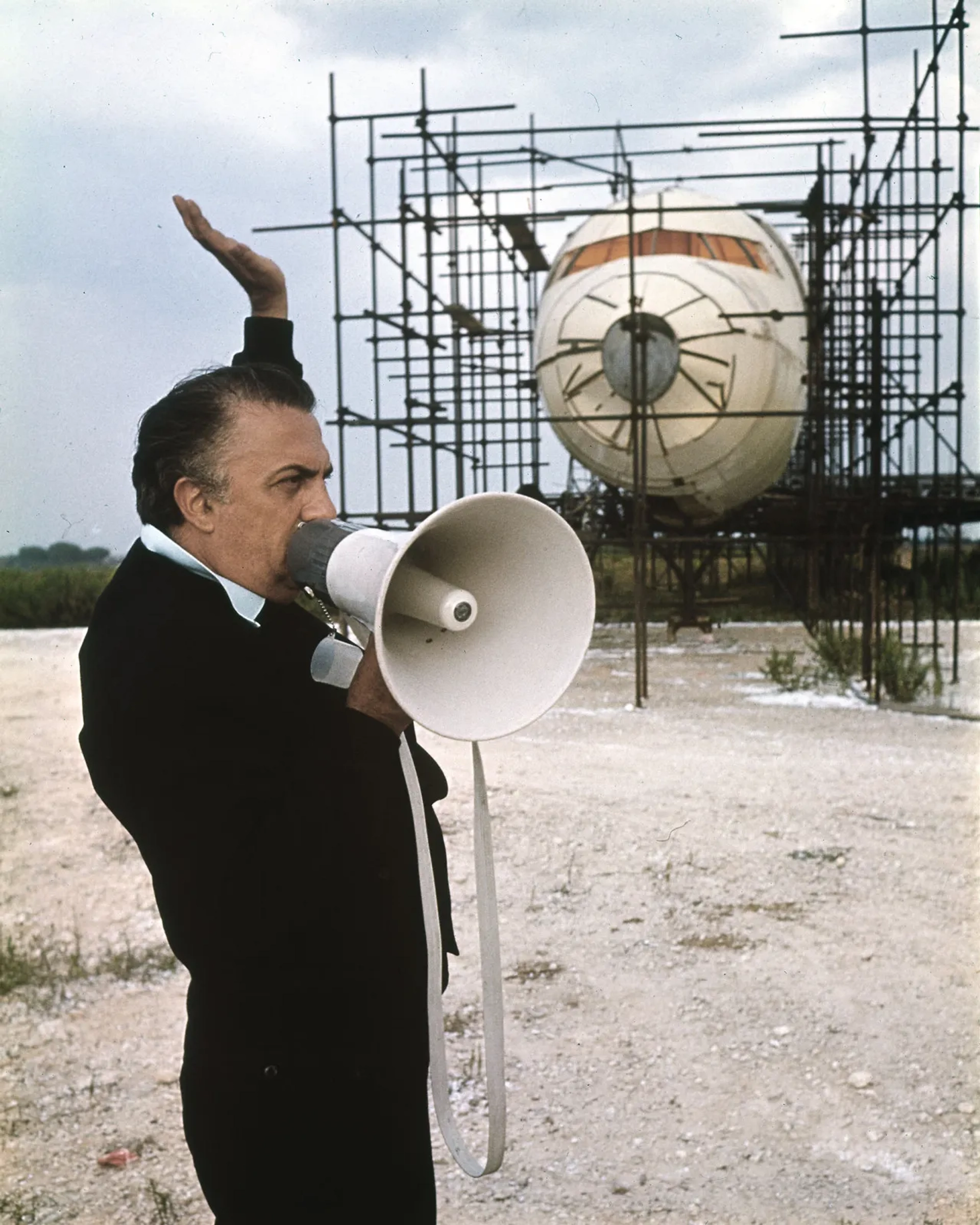 Federico Fellini in I Remember (1973)