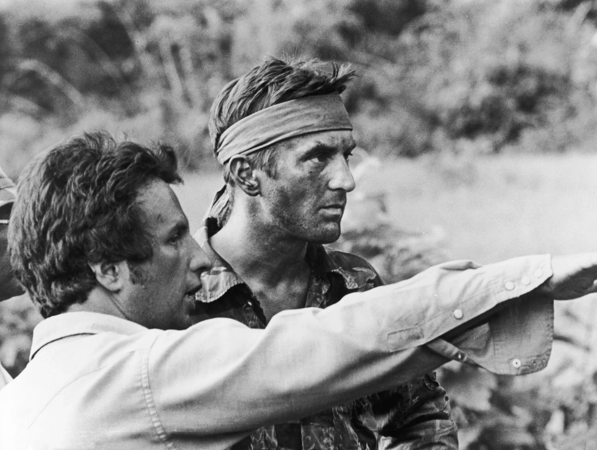 Robert De Niro and Michael Cimino in The Deer Hunter (1978)