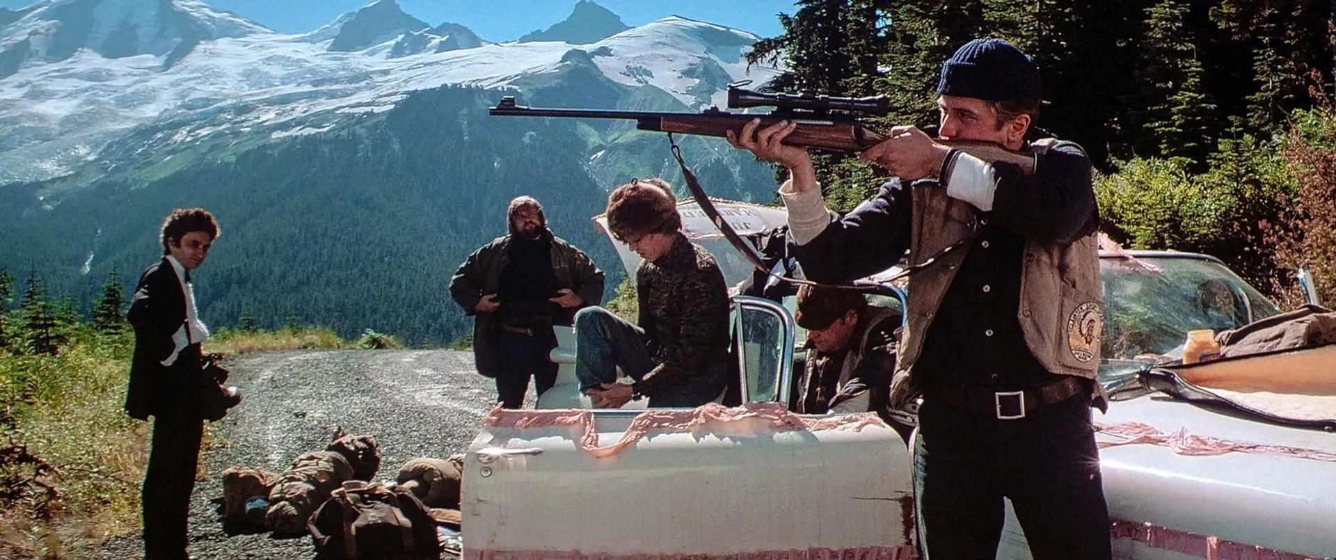 Robert De Niro, Christopher Walken, John Cazale, George Dzundza, and Chuck Aspegren in The Deer Hunter (1978)