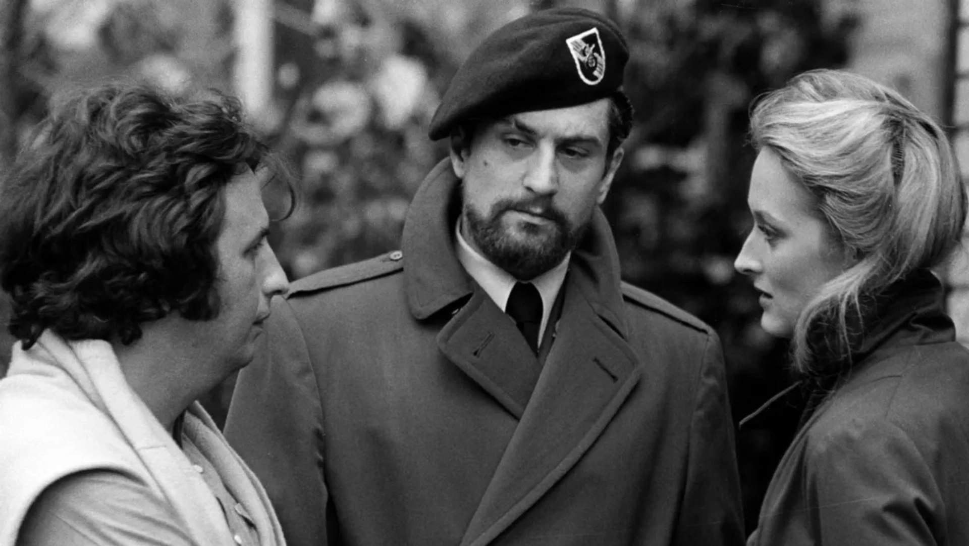 Robert De Niro, Meryl Streep, and Michael Cimino in The Deer Hunter (1978)