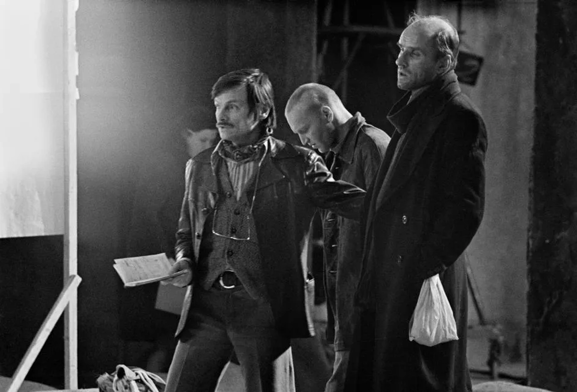 Andrei Tarkovsky, Aleksandr Kaydanovskiy, and Anatoliy Solonitsyn in Stalker (1979)