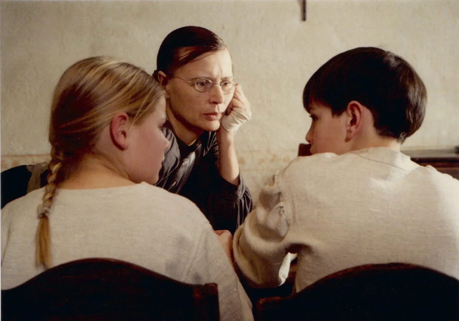 Pernilla Allwin, Harriet Andersson, and Bertil Guve in Fanny and Alexander (1982)