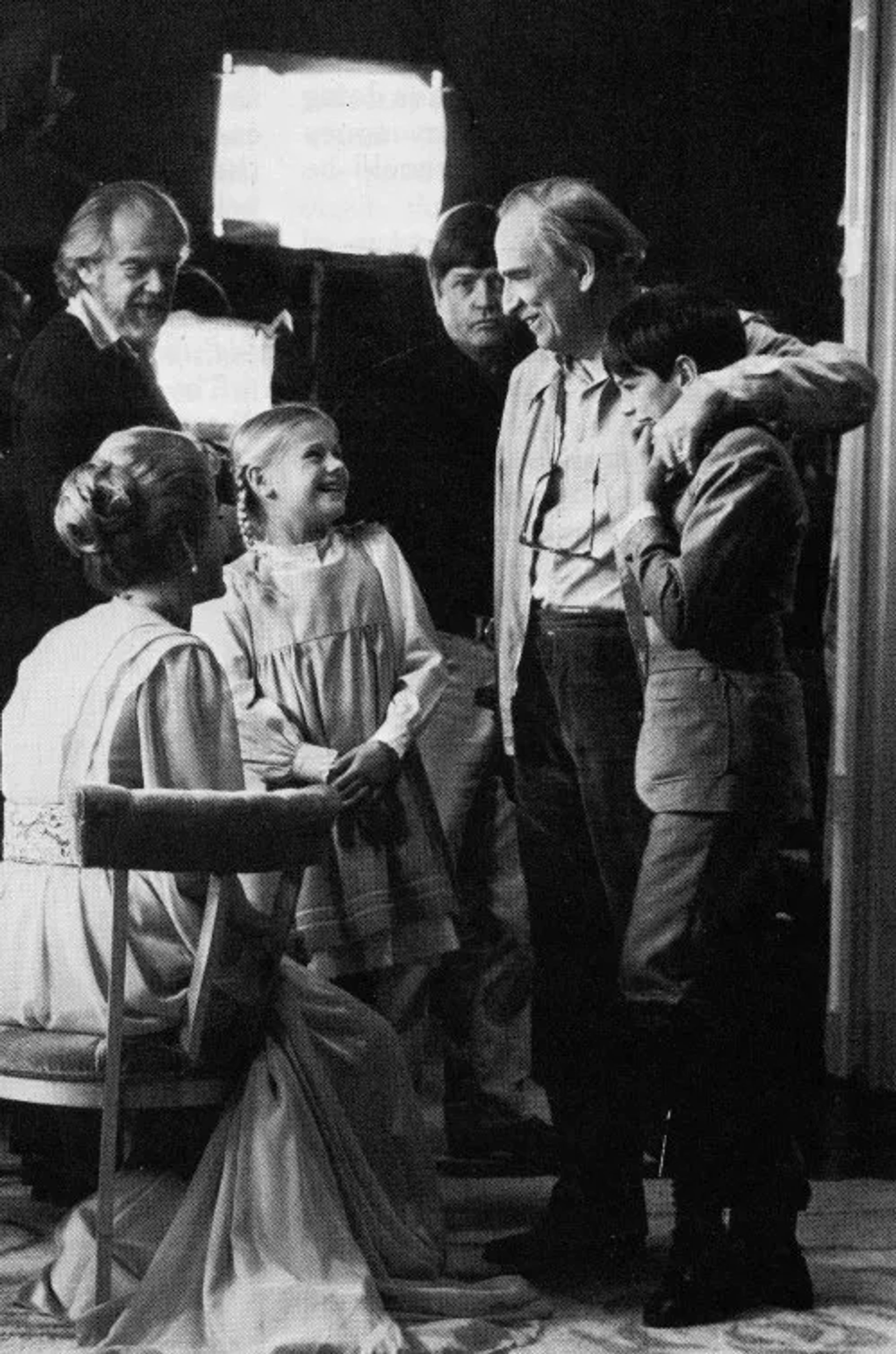 Ingmar Bergman, Sven Nykvist, Pernilla Allwin, Ewa Fröling, and Bertil Guve in Fanny and Alexander (1982)