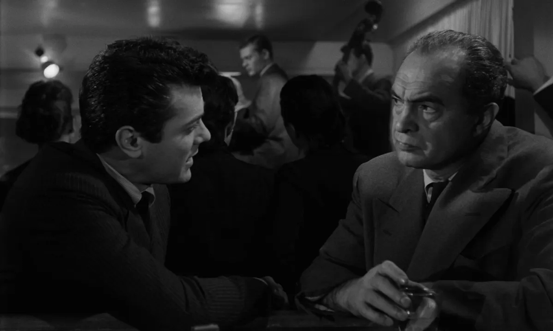 Tony Curtis and Sam Levene in Sweet Smell of Success (1957)