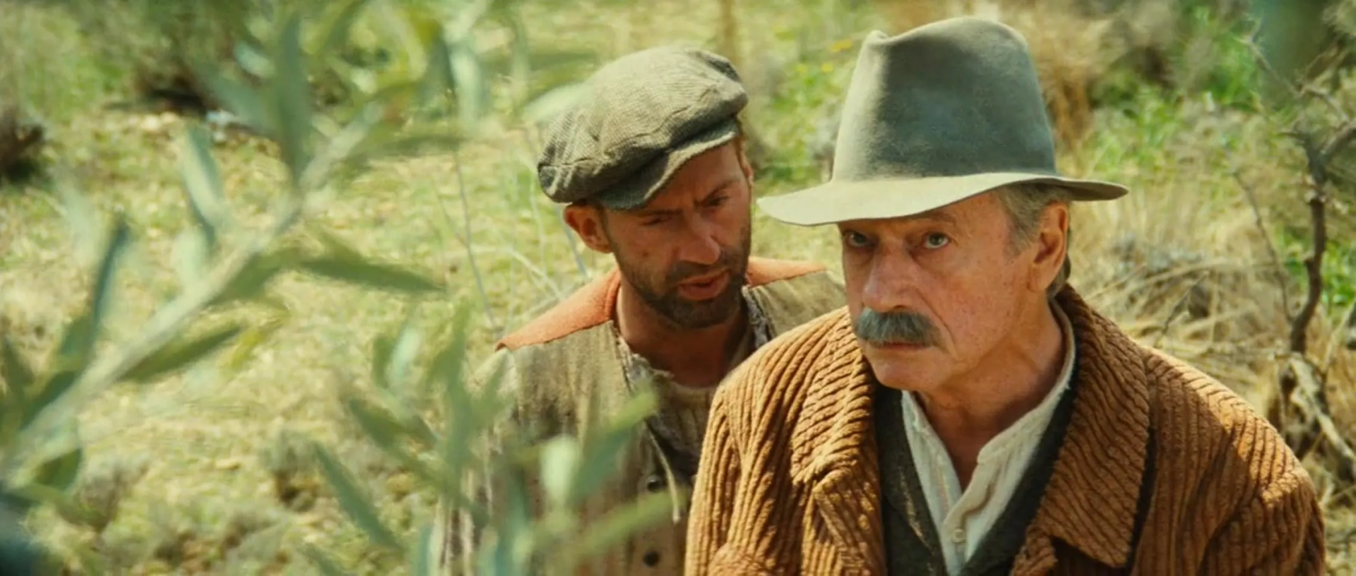 Daniel Auteuil and Yves Montand in Jean de Florette (1986)