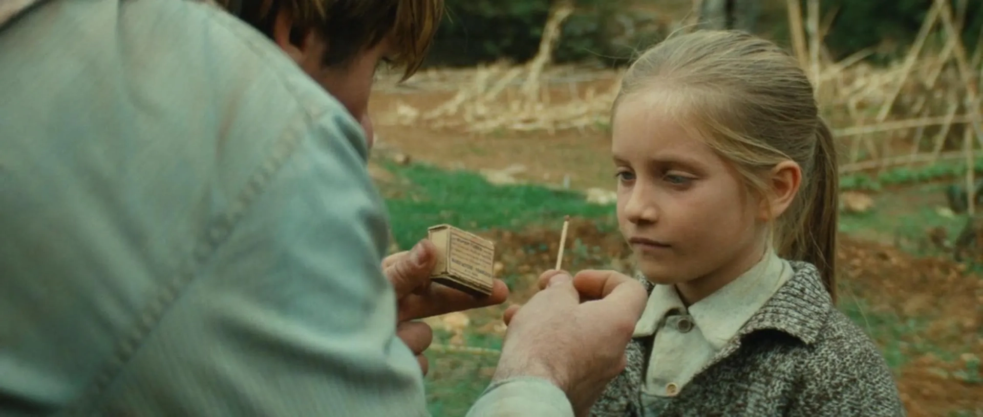 Gérard Depardieu and Ernestine Mazurowna in Jean de Florette (1986)