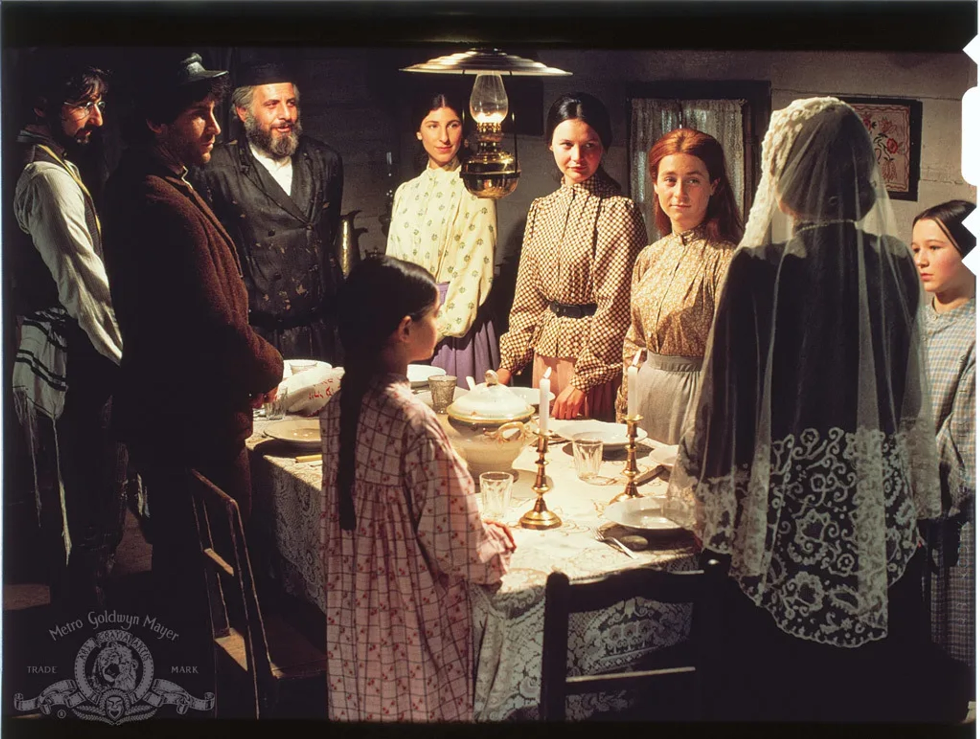 Paul Michael Glaser, Candy Bonstein, Norma Crane, Elaine Edwards, Leonard Frey, Rosalind Harris, Michele Marsh, Neva Small, and Topol in Fiddler on the Roof (1971)