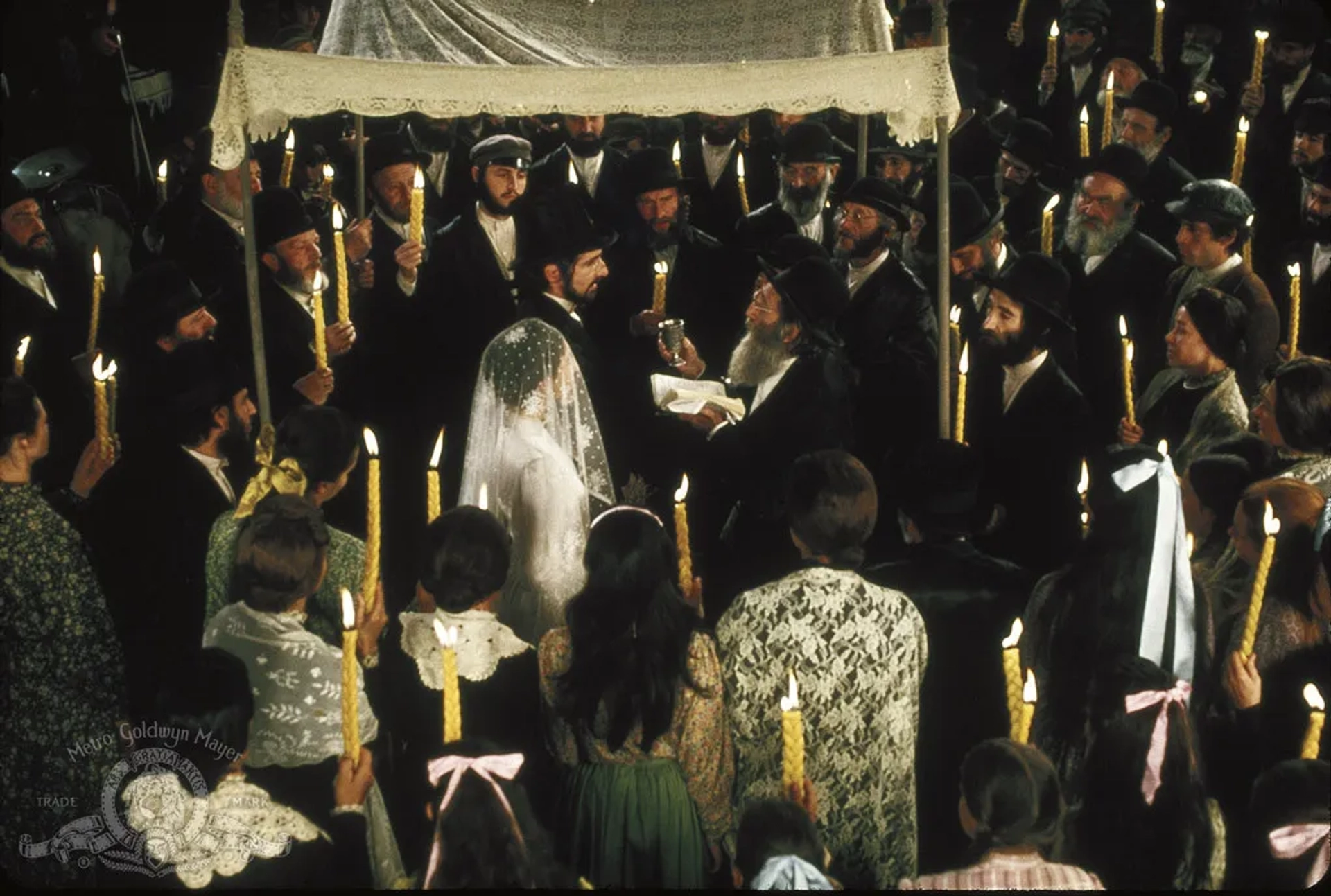 Paul Michael Glaser, Leonard Frey, Rosalind Harris, Paul Mann, and Zvee Scooler in Fiddler on the Roof (1971)