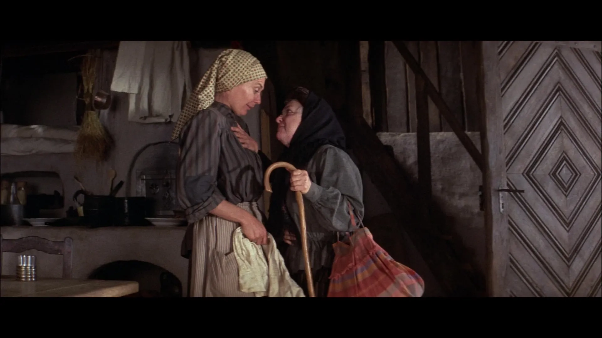 Norma Crane and Molly Picon in Fiddler on the Roof (1971)