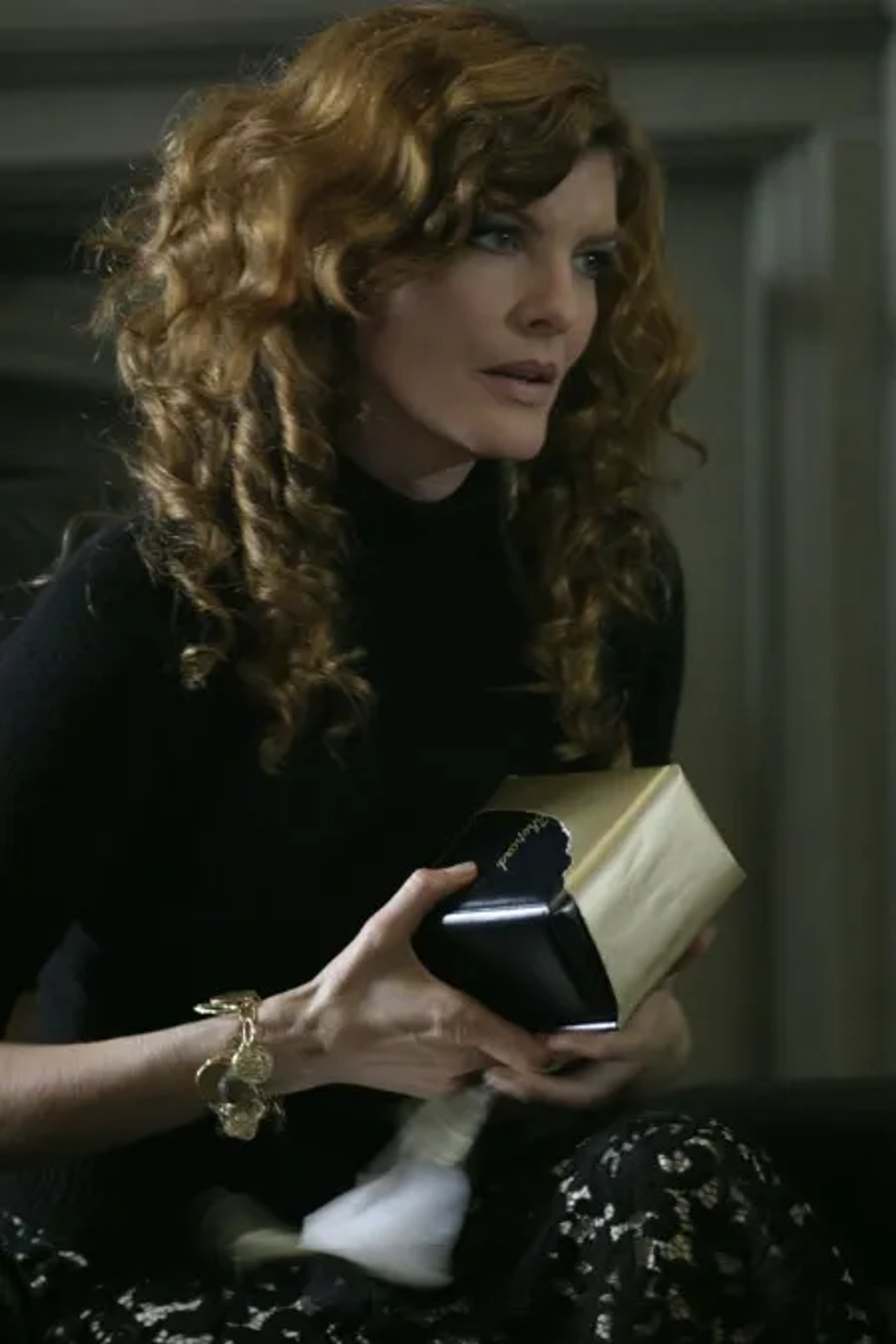 Rene Russo in Two for the Money (2005)