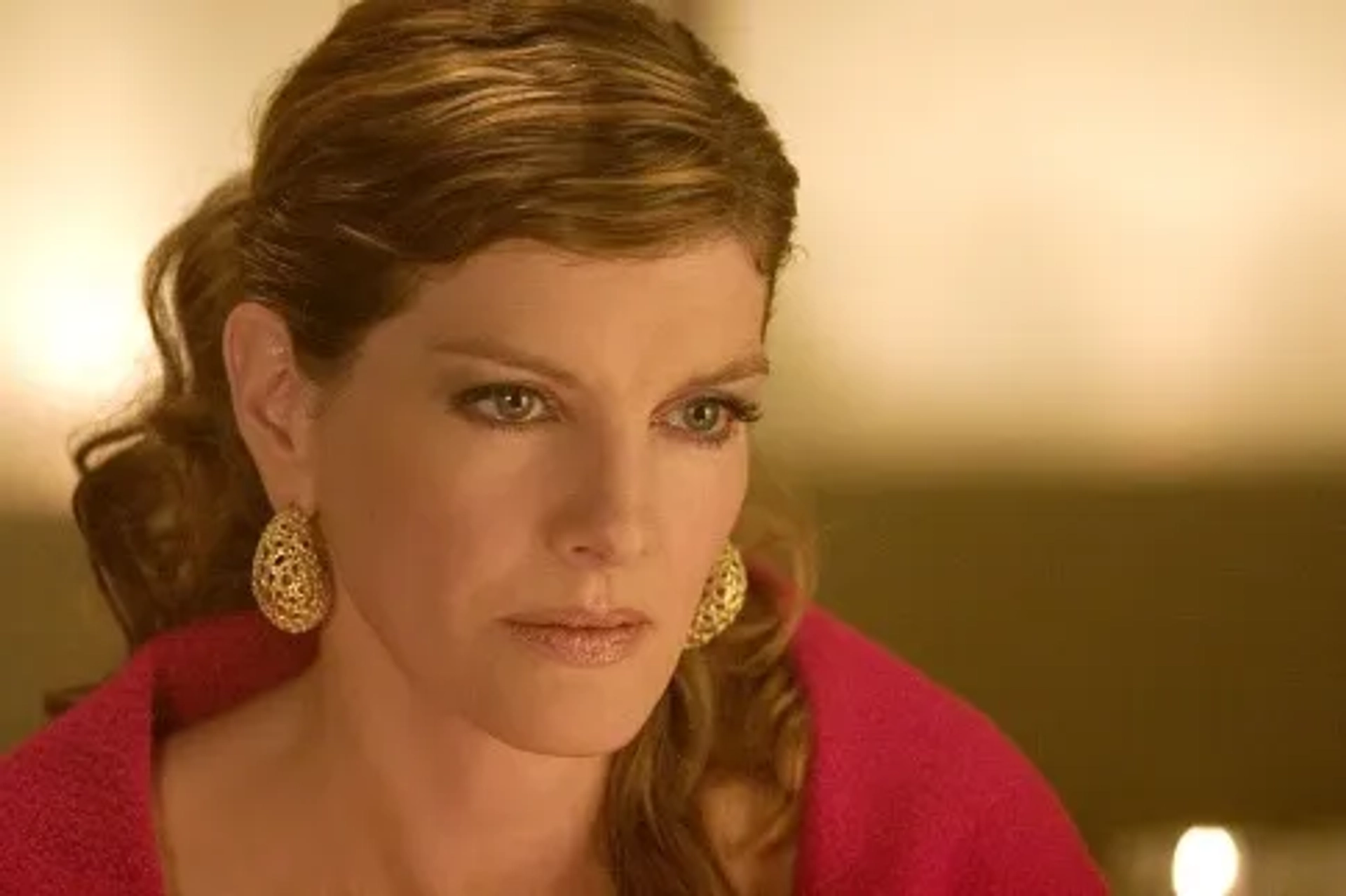 Rene Russo in Two for the Money (2005)