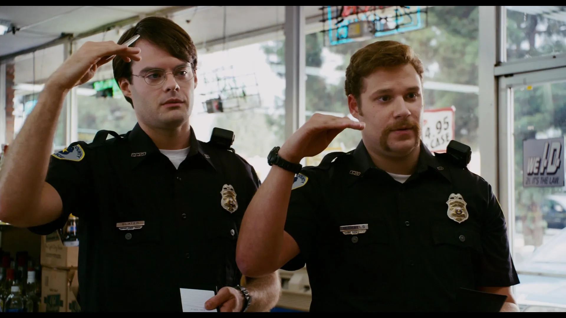 Bill Hader and Seth Rogen in Superbad (2007)