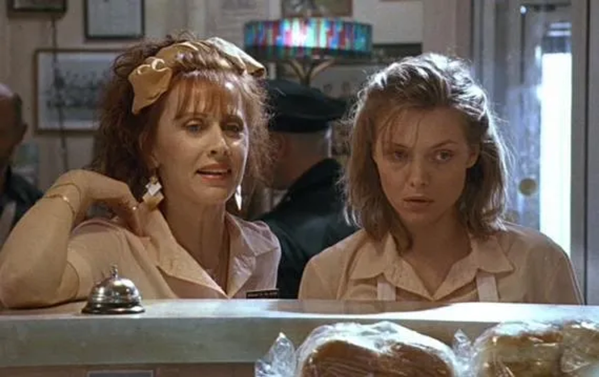 Michelle Pfeiffer and Kate Nelligan in Frankie and Johnny (1991)