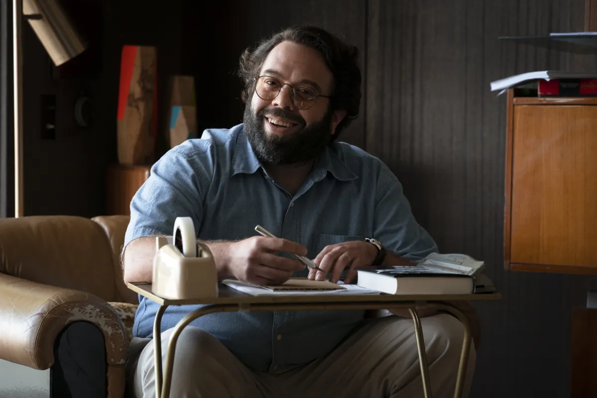 Dan Fogler in The Offer (2022)