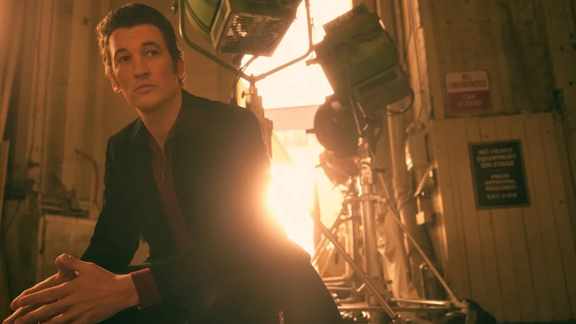 Miles Teller in The Offer (2022)