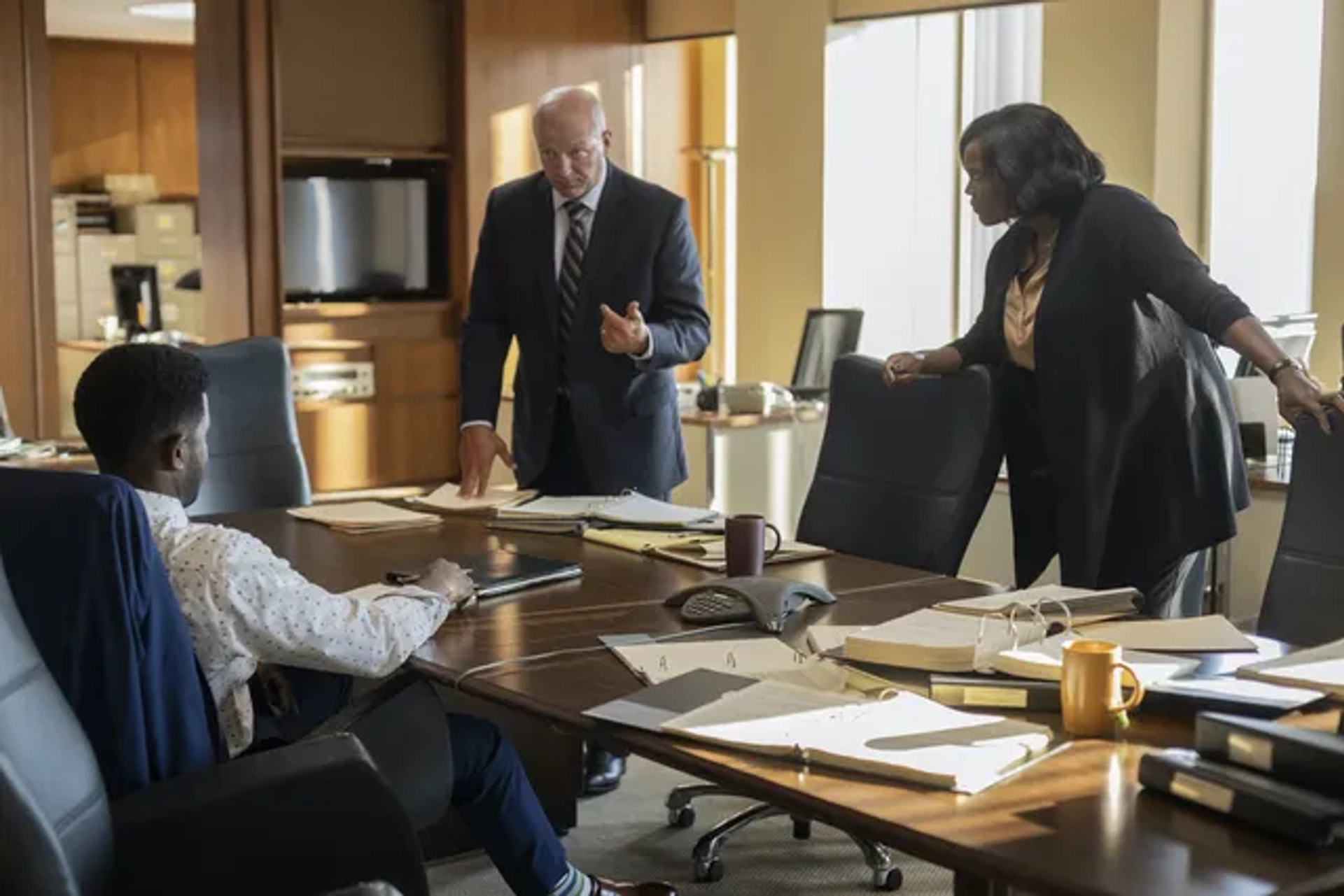 Ken Arnold, Wunmi Mosaku, and Ian Duff in We Own This City (2022)