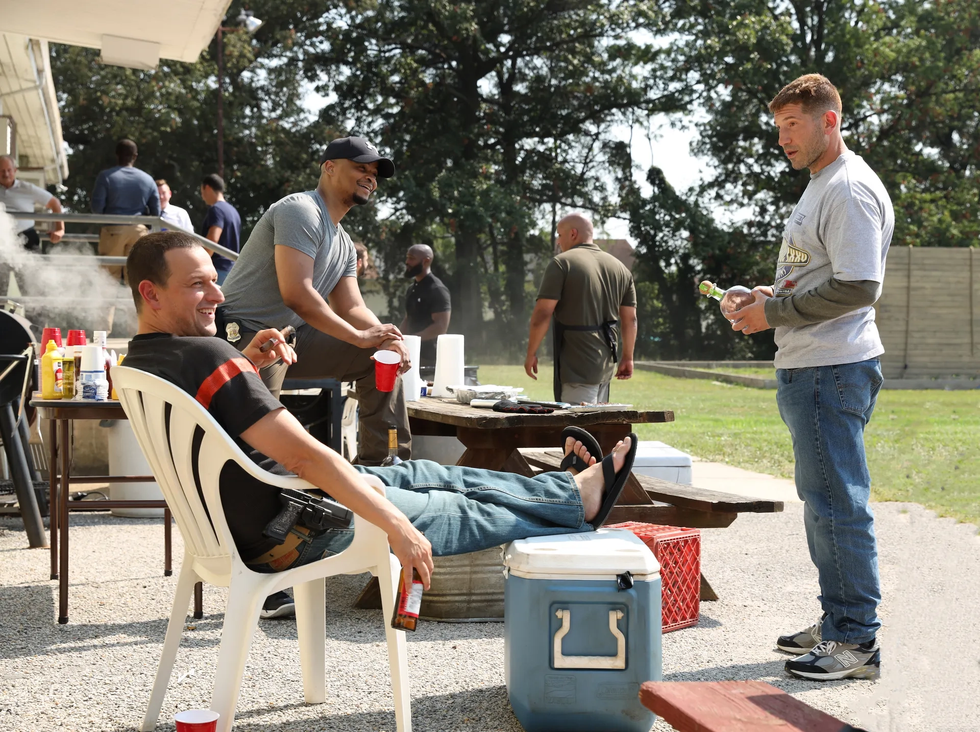 Josh Charles, D'Angelo Woods, and Jon Bernthal in We Own This City (2022)