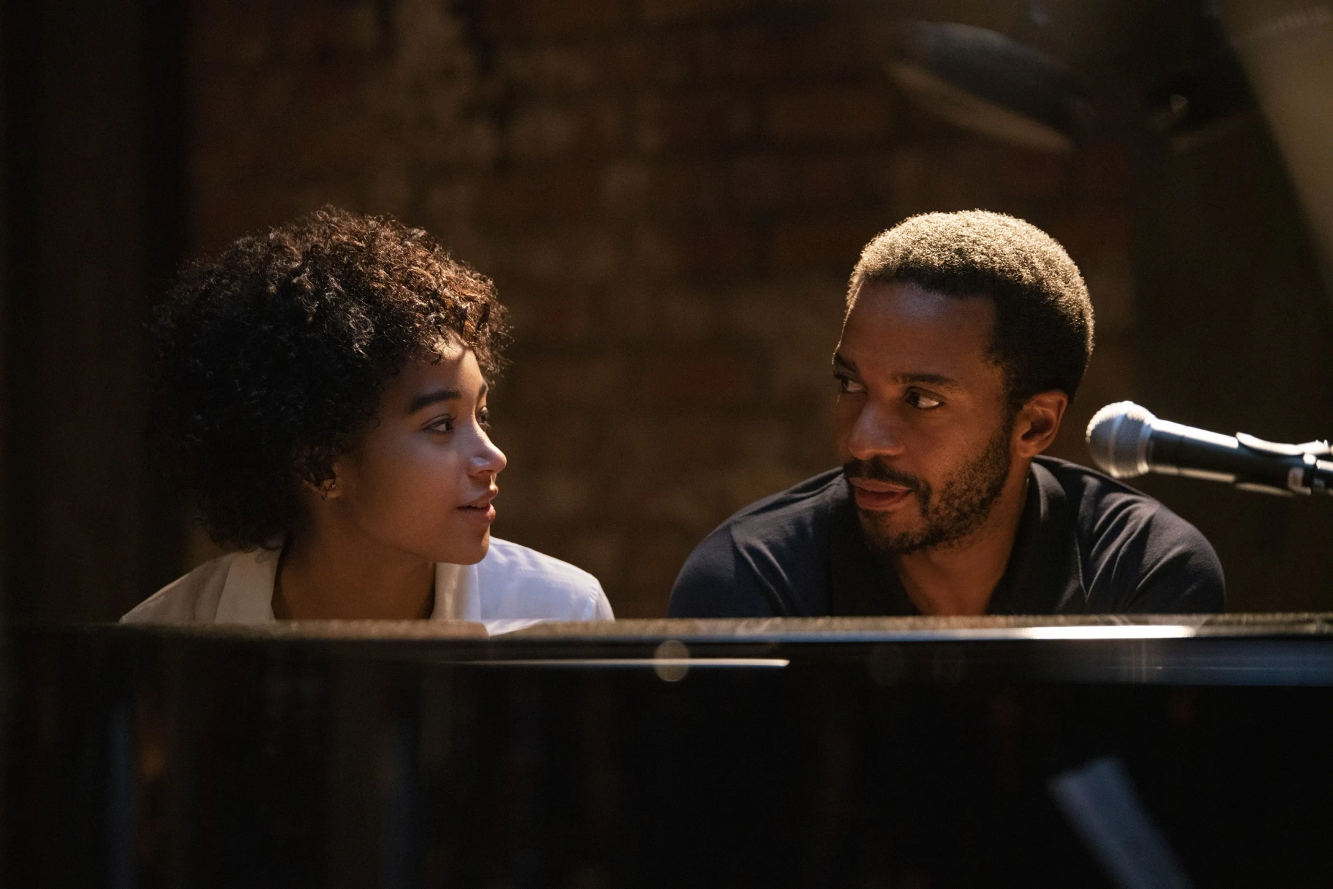 André Holland and Amandla Stenberg in The Eddy (2020)