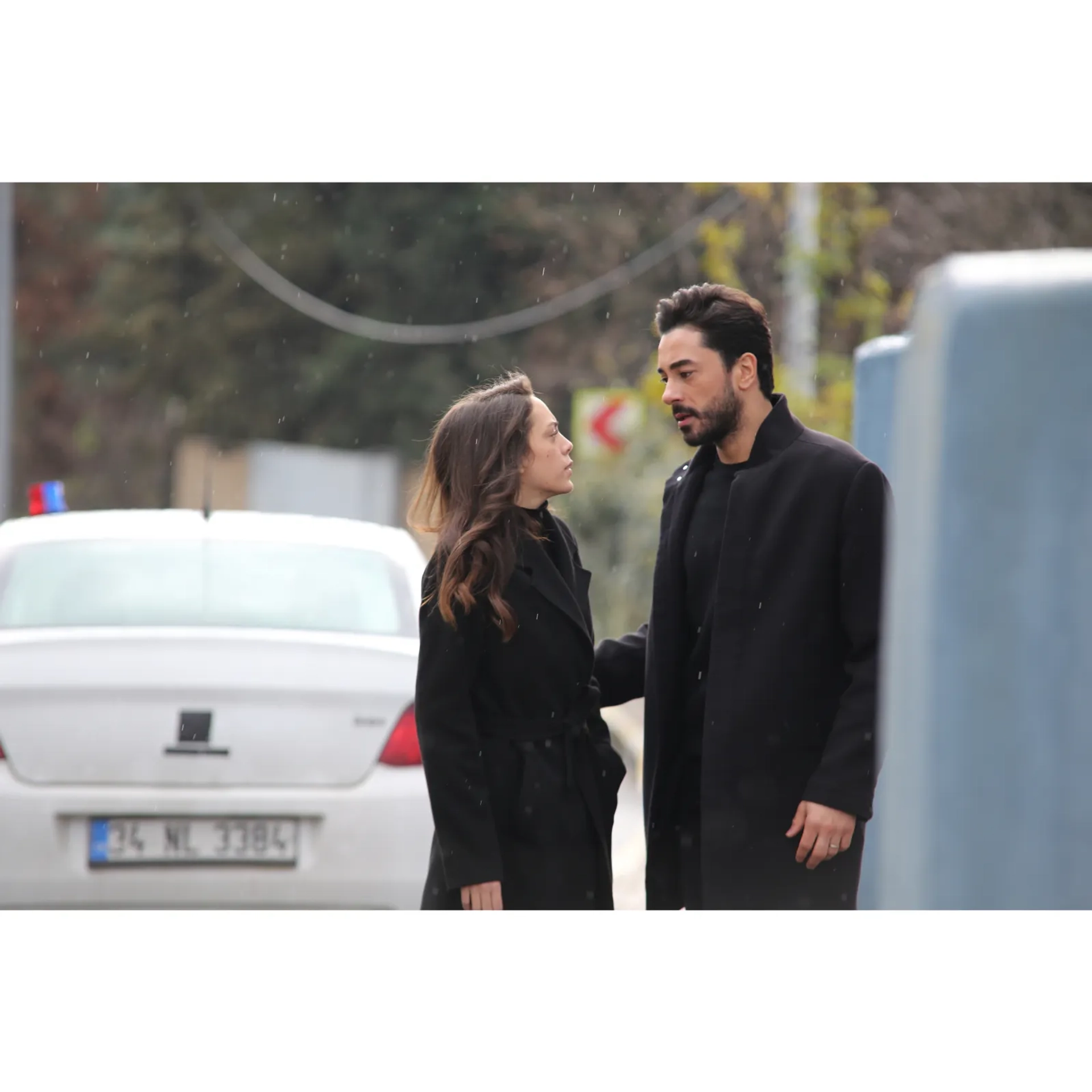 Öykü Karayel and Gökhan Alkan in Heartbeat (2017)