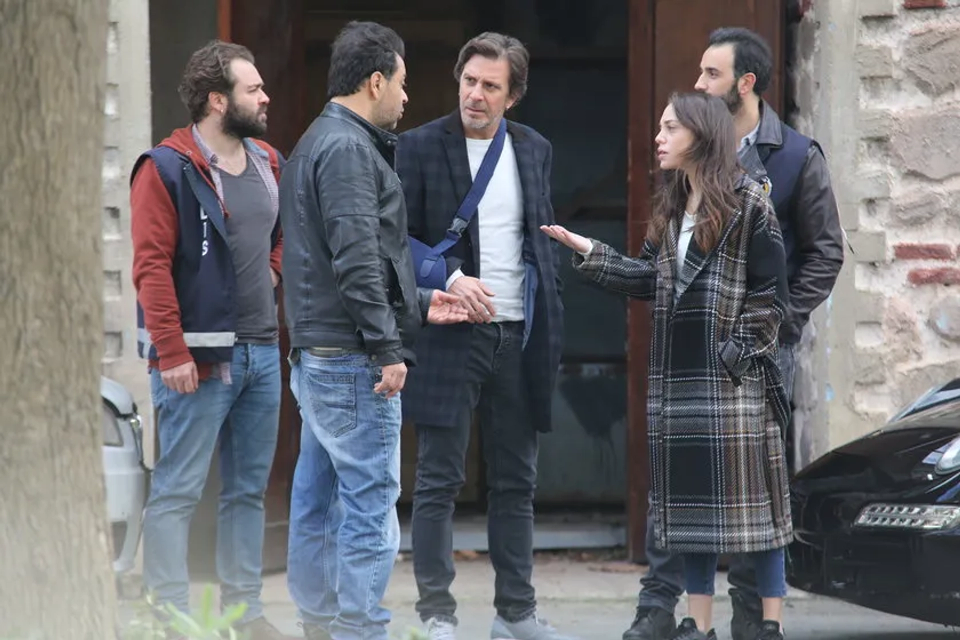 Fatih Dönmez and Öykü Karayel in Heartbeat (2017)