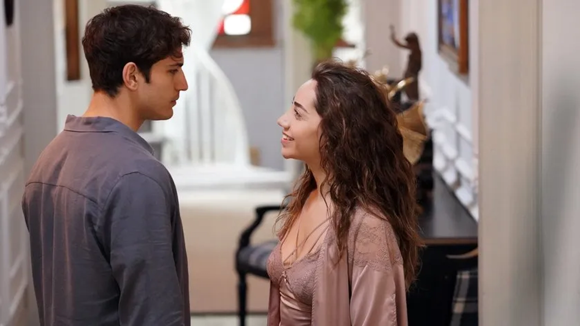 Özge Özacar and Oktay Çubuk in Baba (2022)