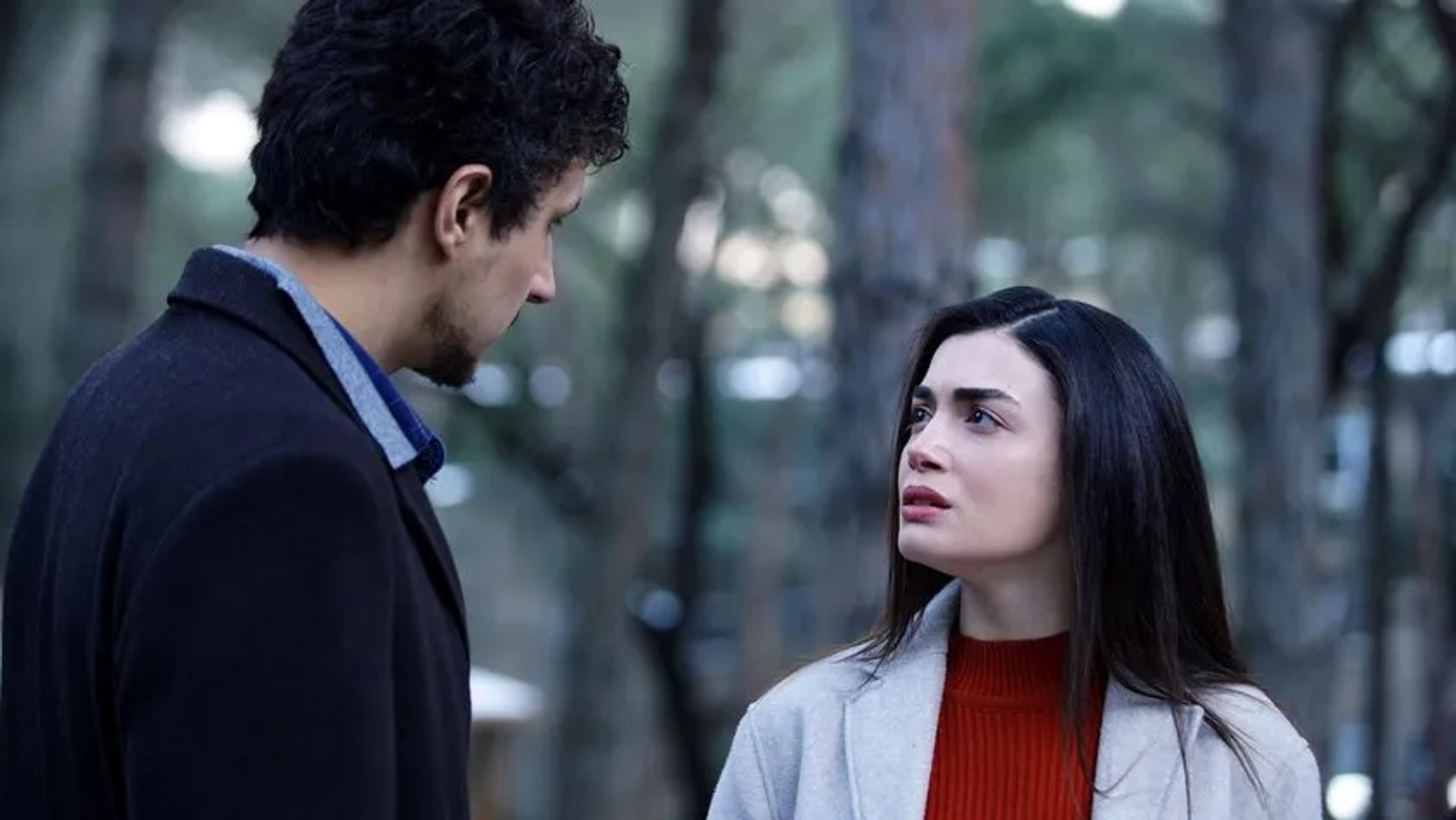 Özge Yagiz and Alper Çankaya in Baba (2022)