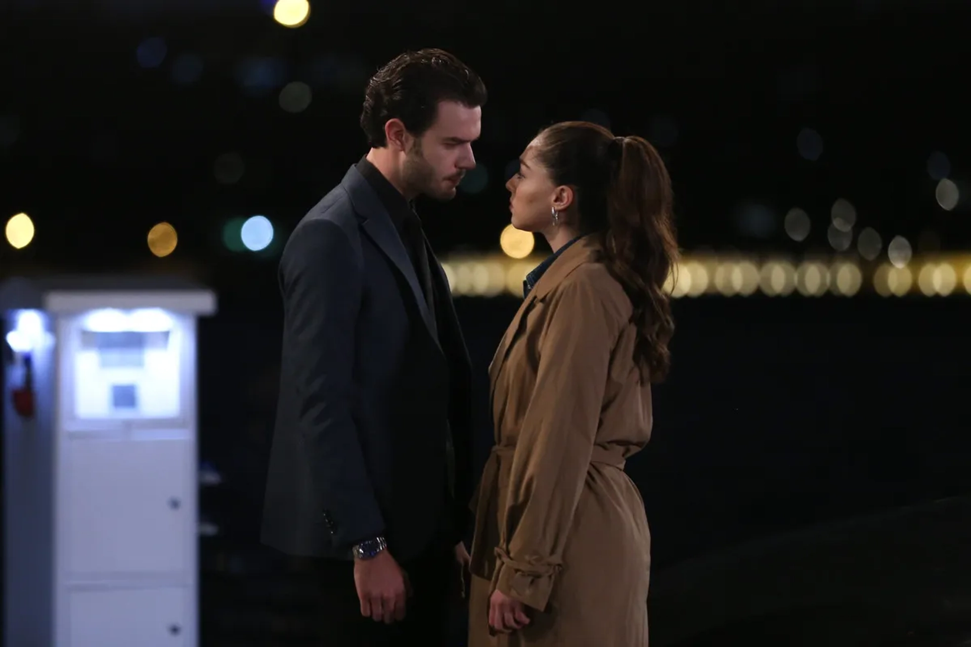 Cemre Baysel and Aytaç Sasmaz in Twist of Fate (2021)