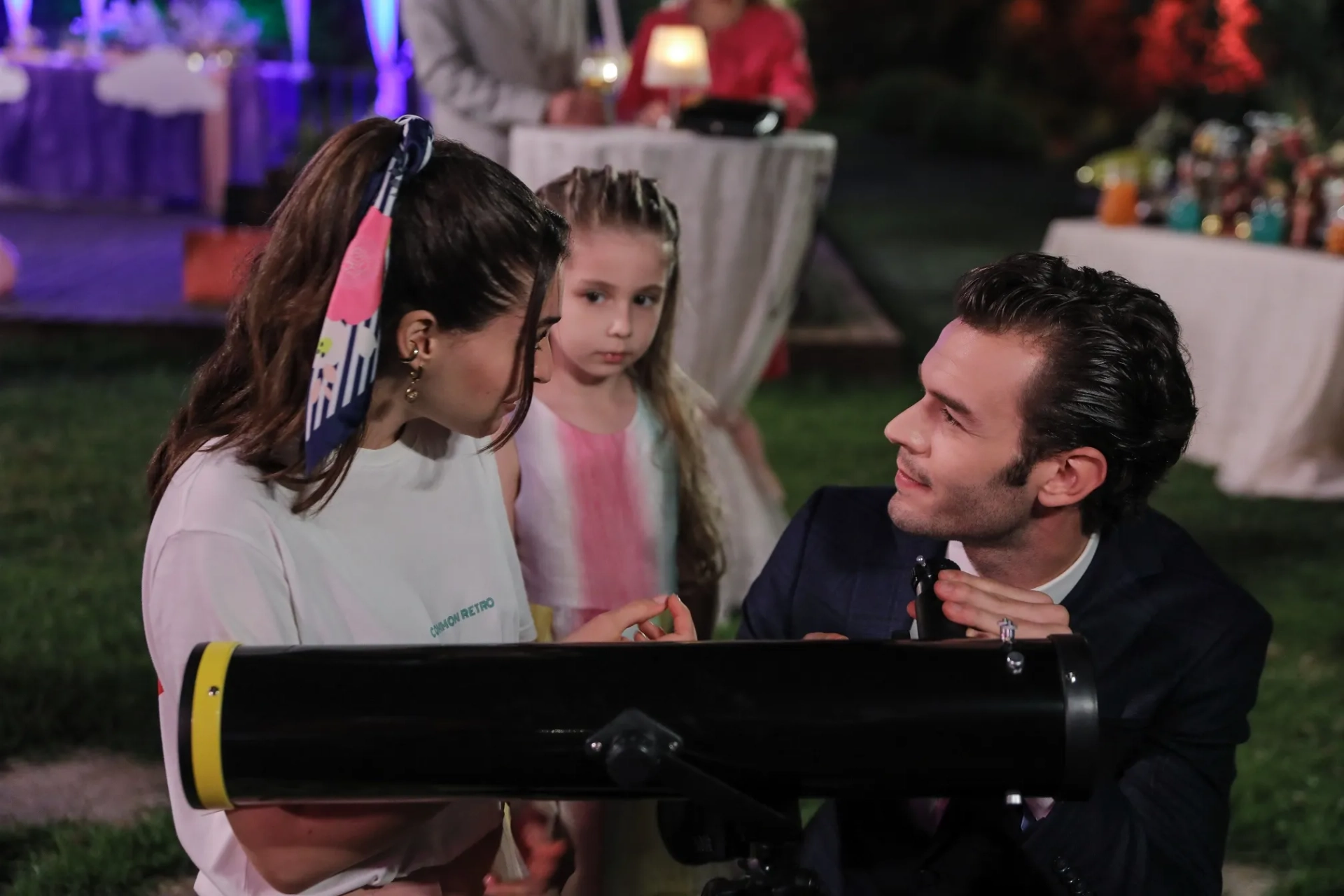 Cemre Baysel and Aytaç Sasmaz in Twist of Fate (2021)