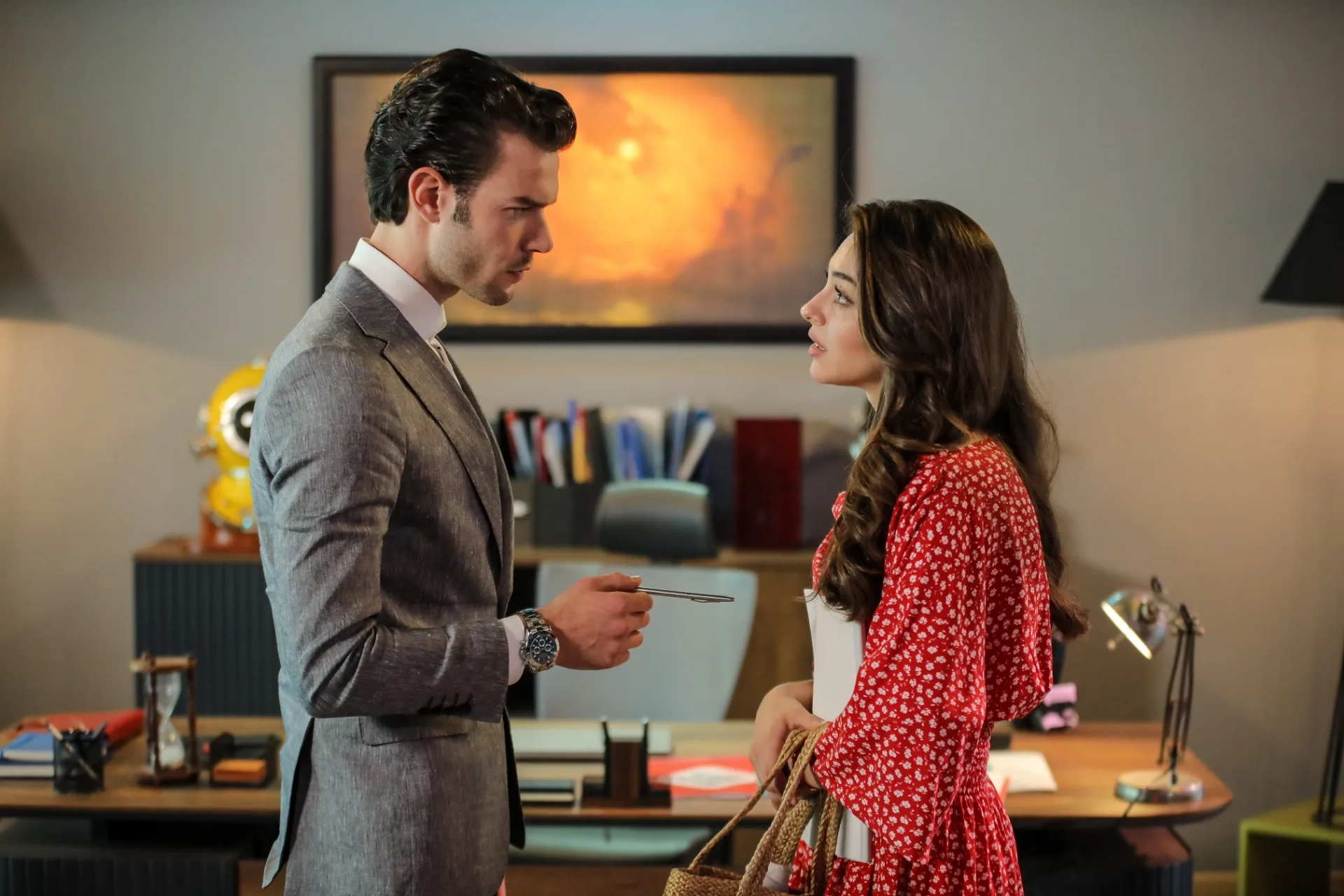 Cemre Baysel and Aytaç Sasmaz in Twist of Fate (2021)