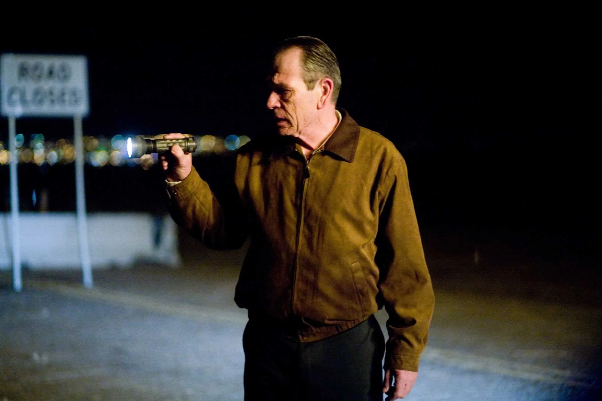 Tommy Lee Jones in In the Valley of Elah (2007)