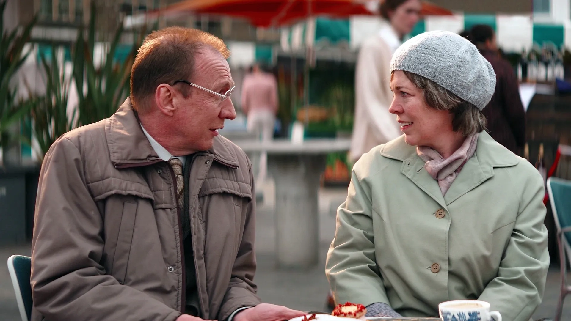 David Thewlis and Olivia Colman in Landscapers (2021)