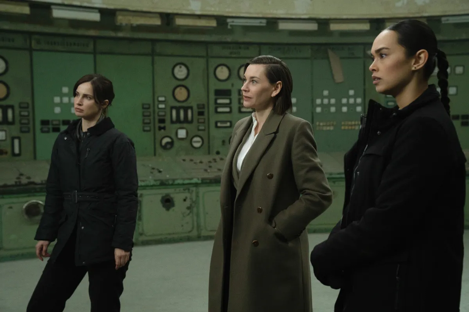 Christiane Paul, Heida Reed, and Vinessa Vidotto in FBI: International (2021)