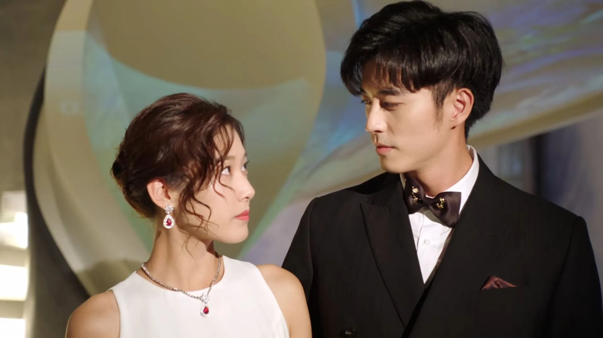 Shuang Wang and Kaicheng Xu in Well-Intended Love: Episode #1.2 (2019)