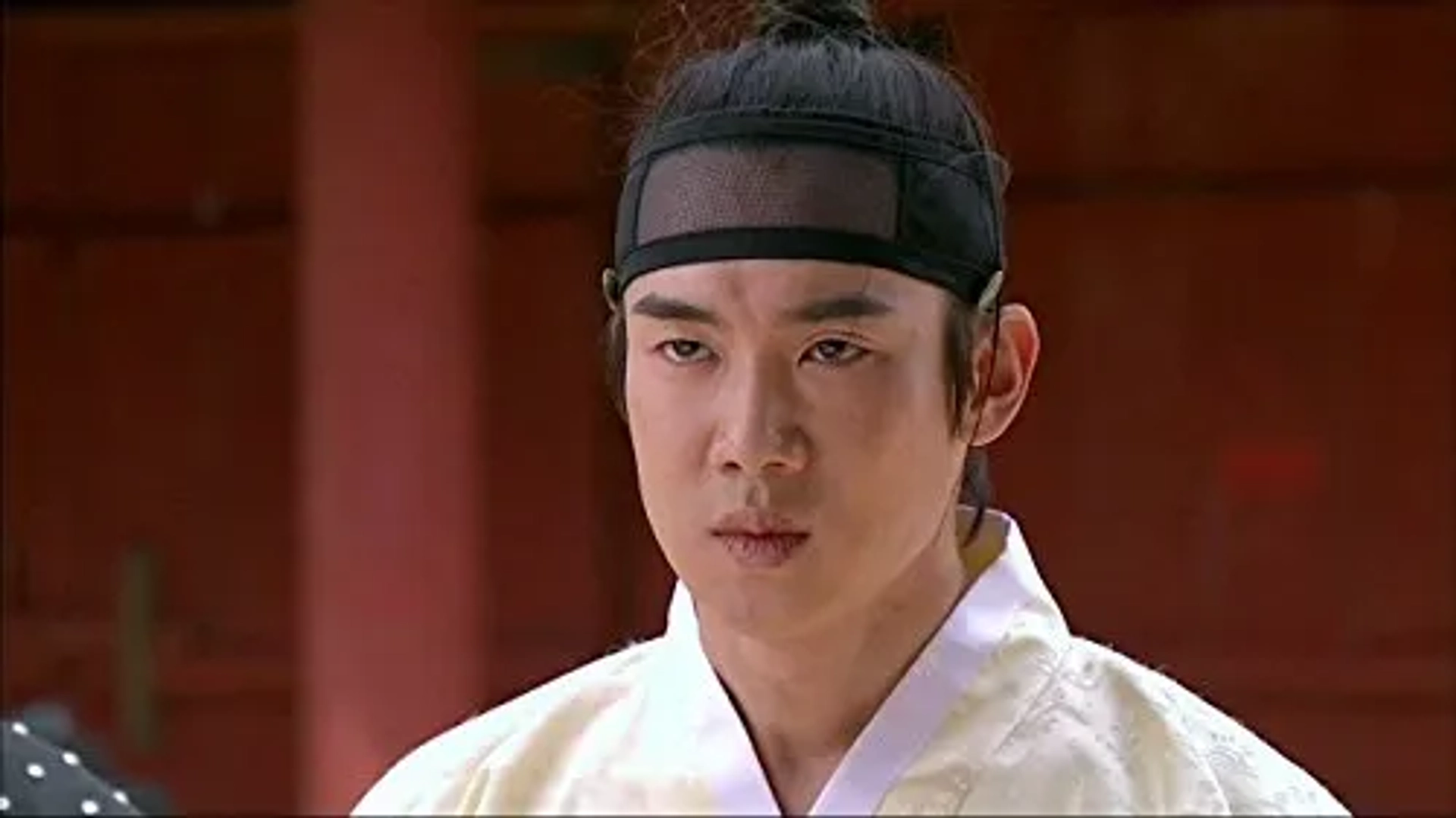 Yoo Yeon-Seok in Guga-ui Seo (2013)