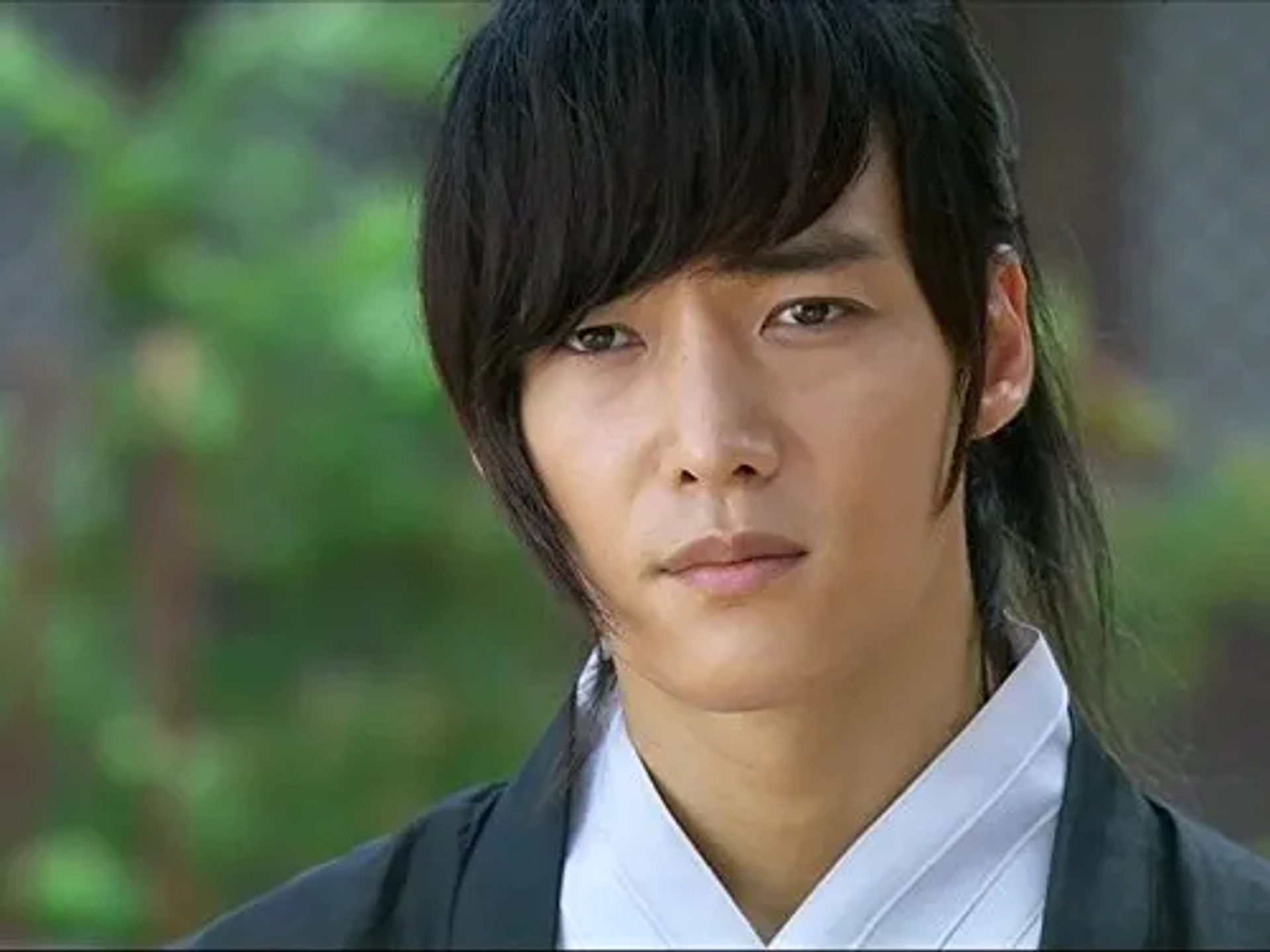 Choi Jin-Hyuk in Guga-ui Seo (2013)