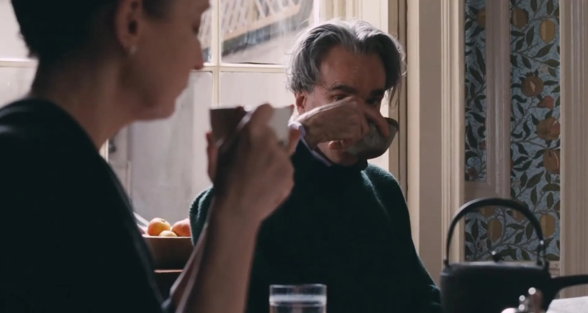 Daniel Day-Lewis and Lesley Manville in Phantom Thread (2017)